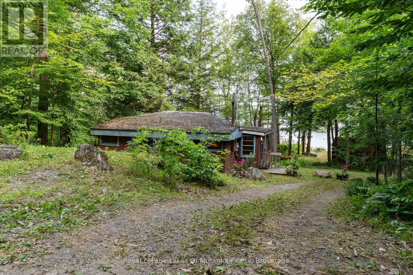 1072 LONG LAKE ROAD