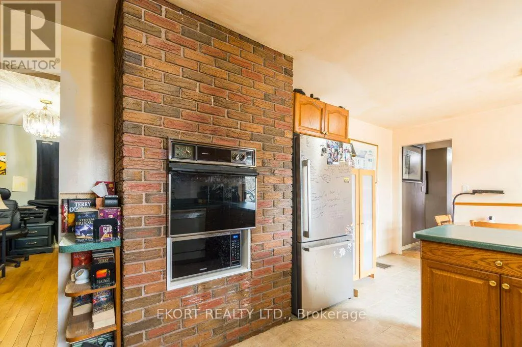 618 ASHLEY STREET