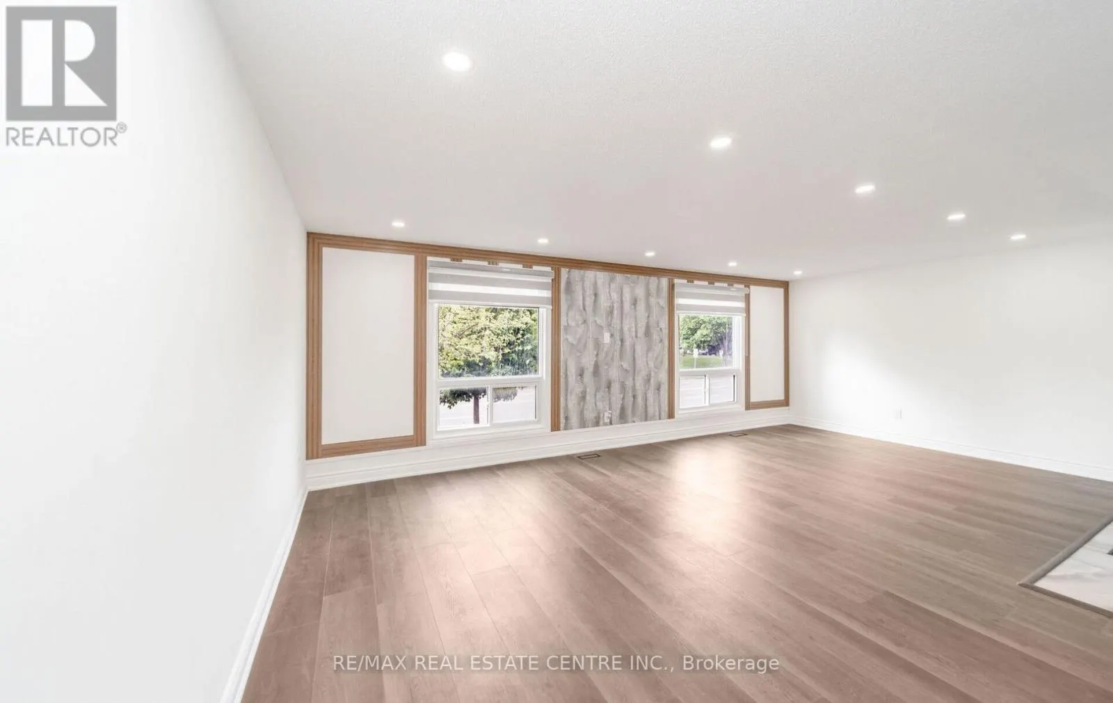 211 DUNSDON STREET