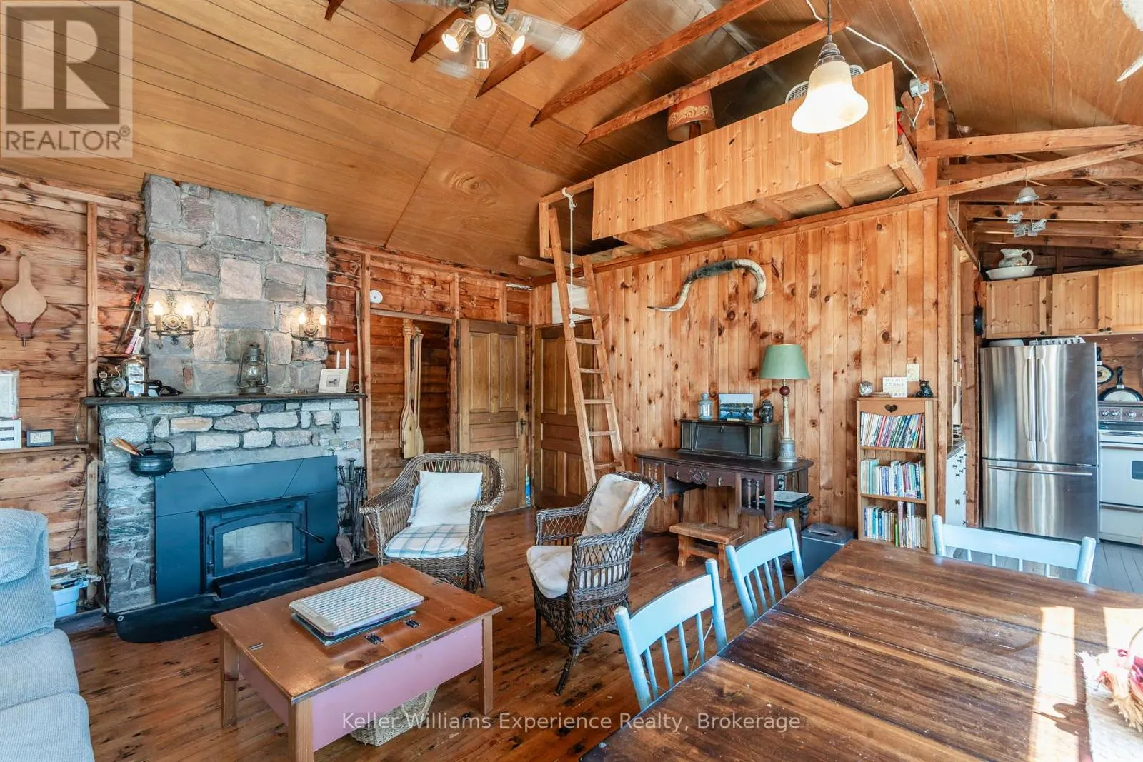 8326 IS 2210 GEORGIAN BAY
