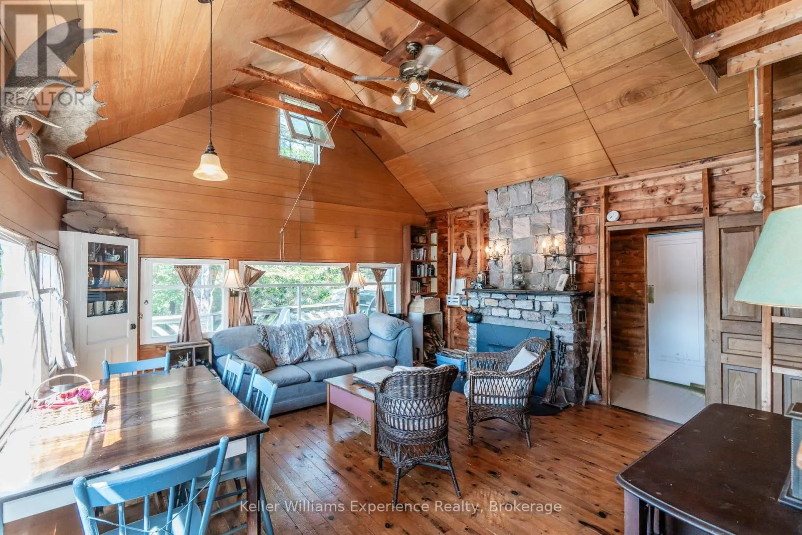 8326 IS 2210 GEORGIAN BAY