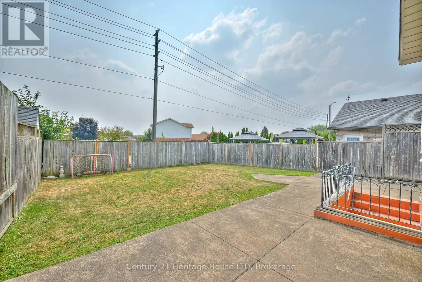 7724 DONLEE DRIVE