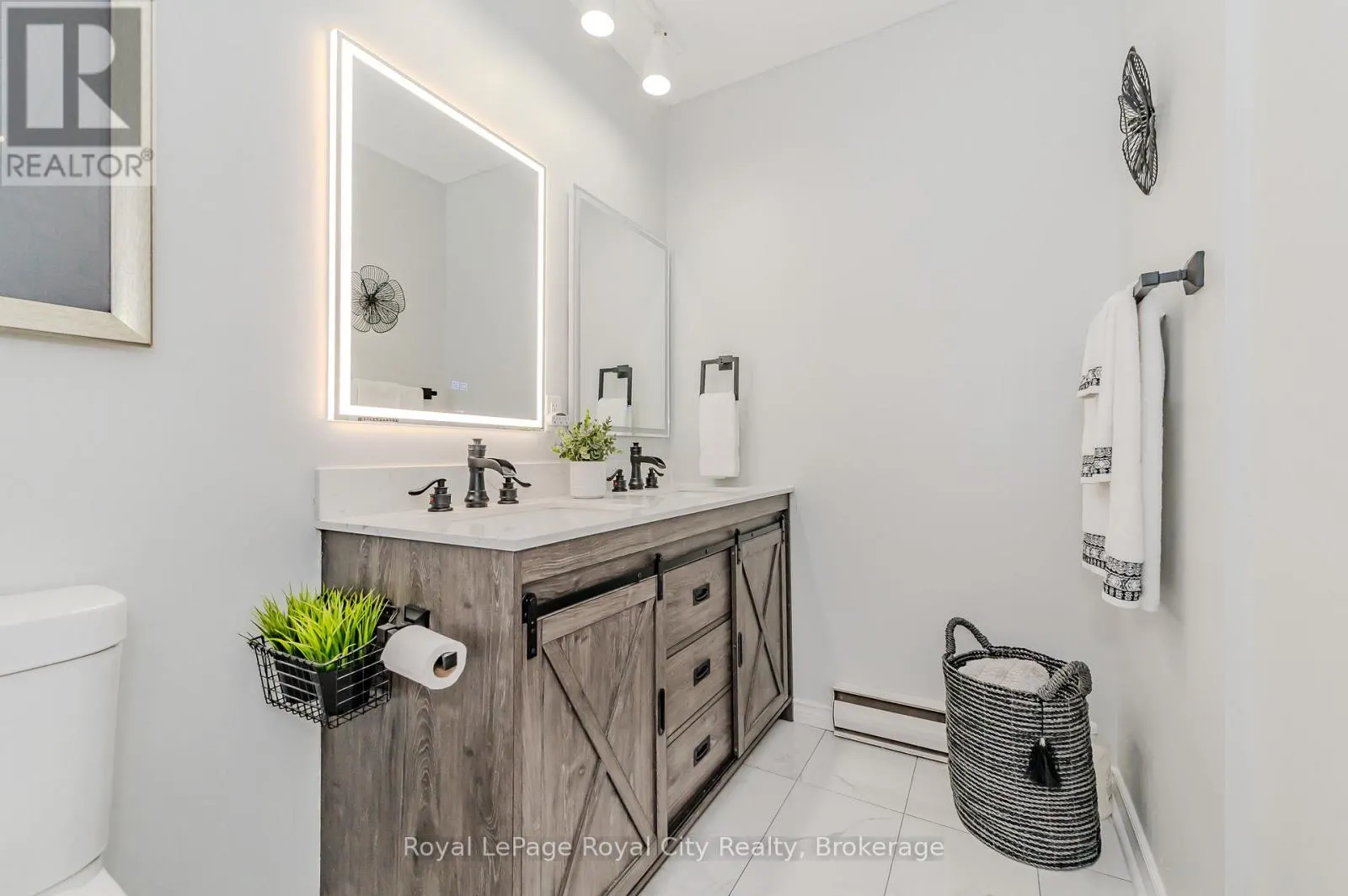 53 - 30D FLAMINGO DRIVE, #53