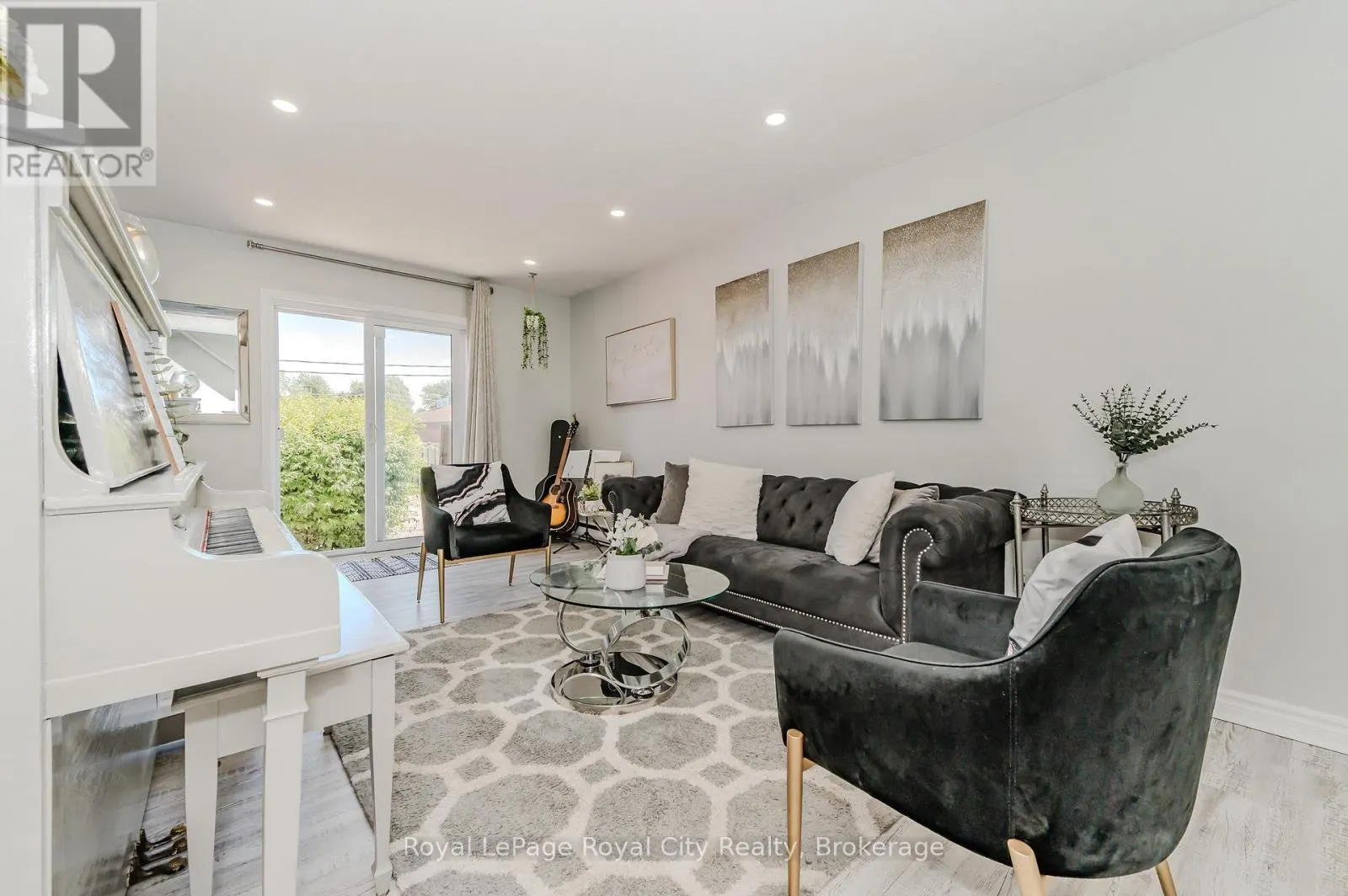 53 - 30D FLAMINGO DRIVE, #53