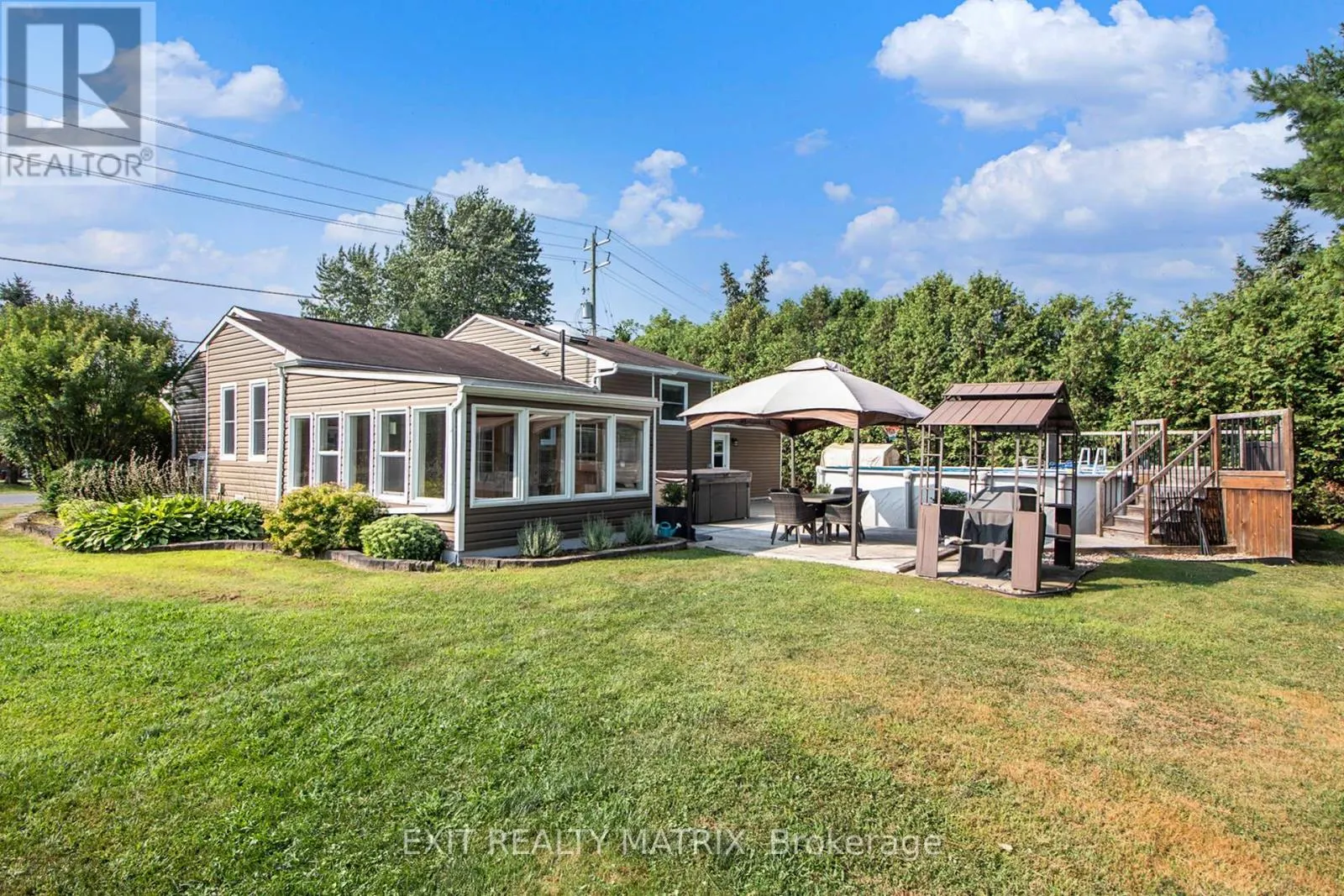 24 STE THERESE BOULEVARD