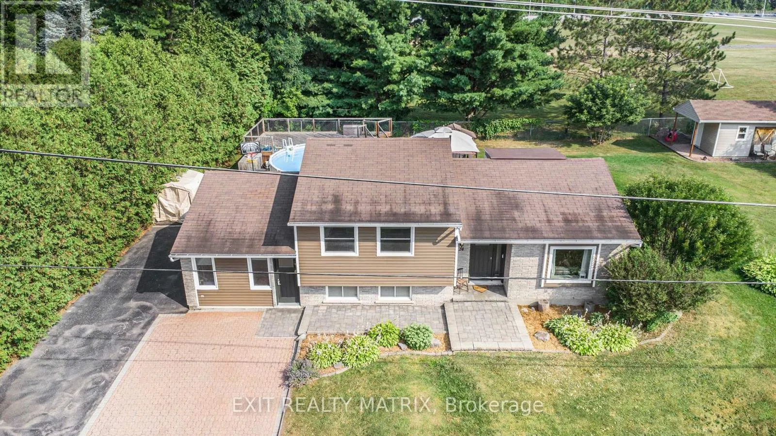 24 STE THERESE BOULEVARD