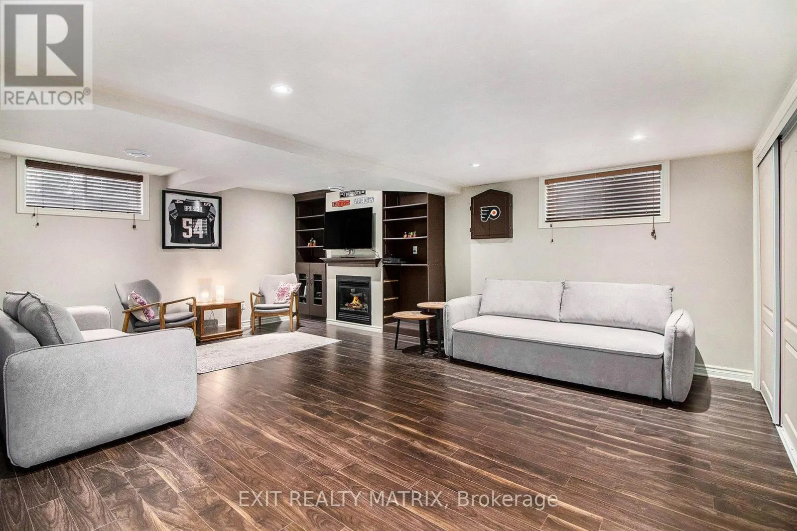 24 STE THERESE BOULEVARD