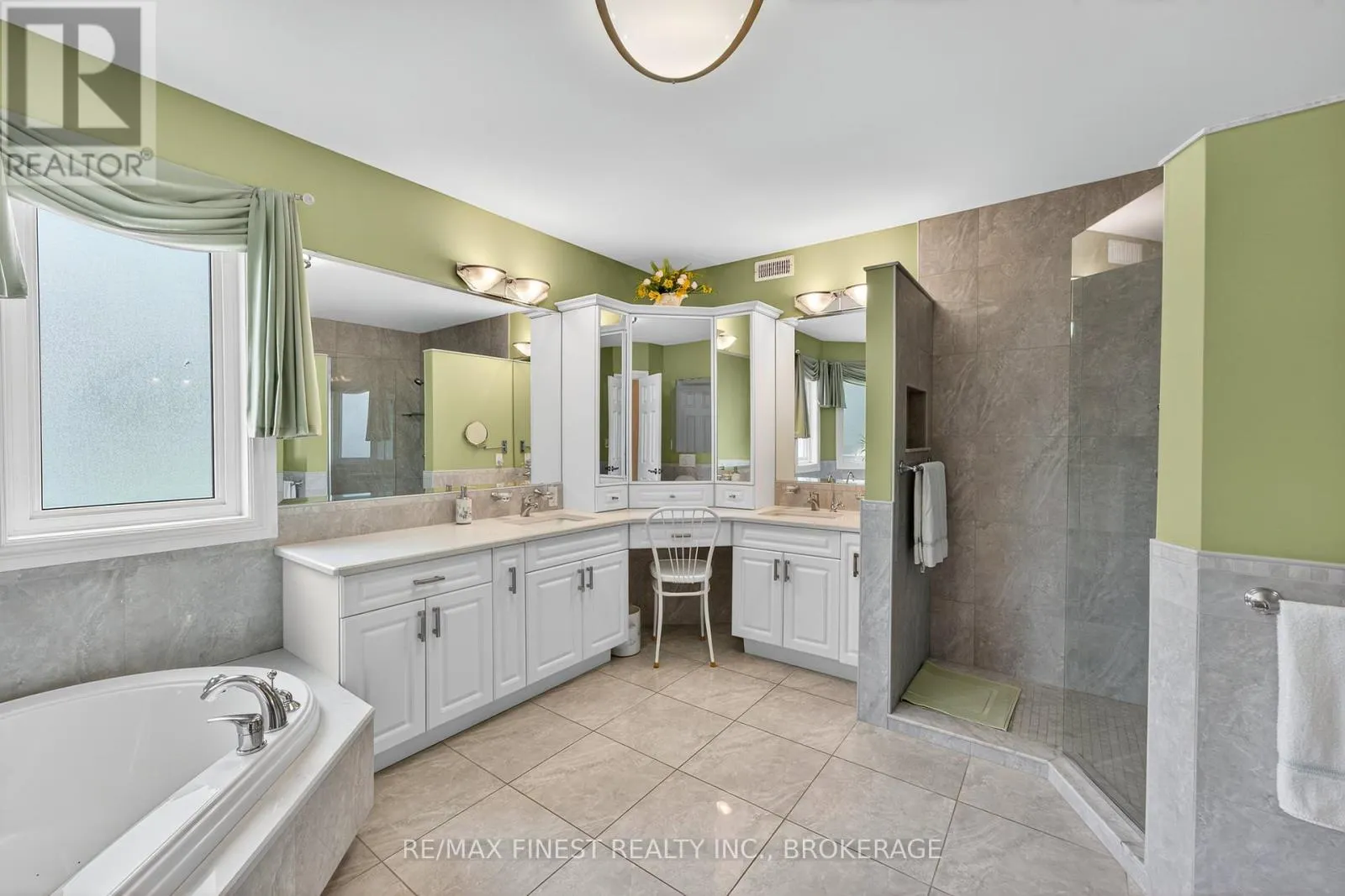 4868 BATH ROAD