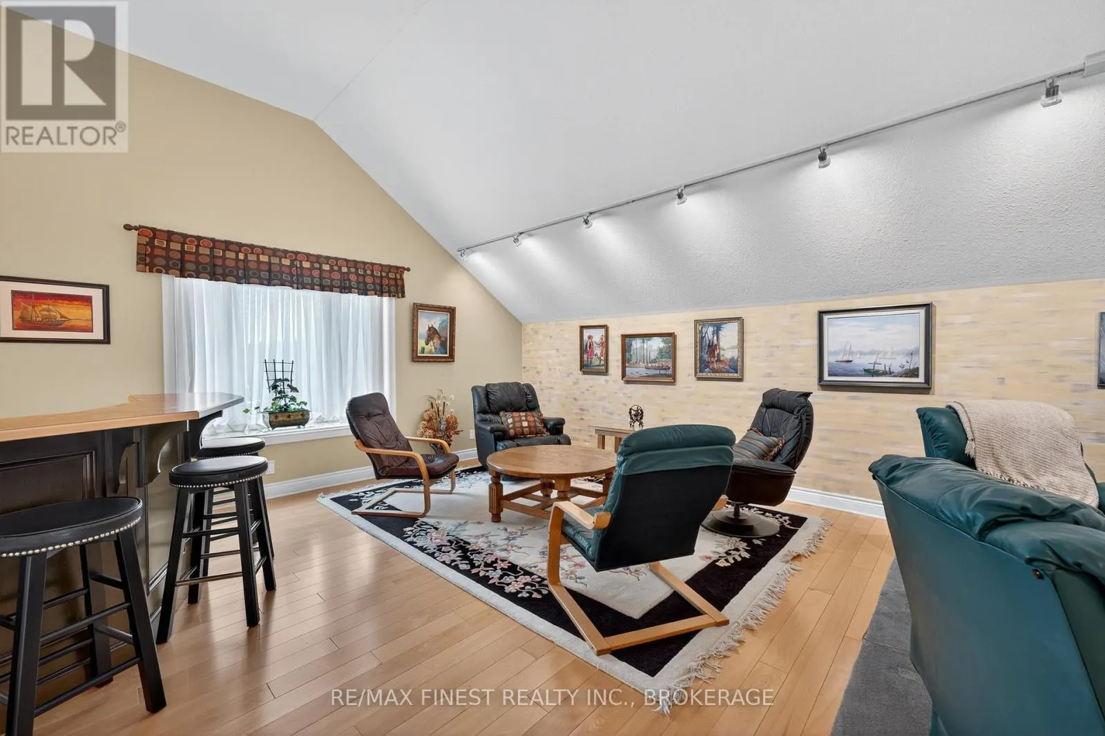4868 BATH ROAD