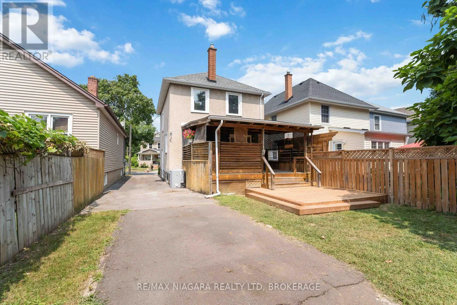 8 RUSSELL AVENUE