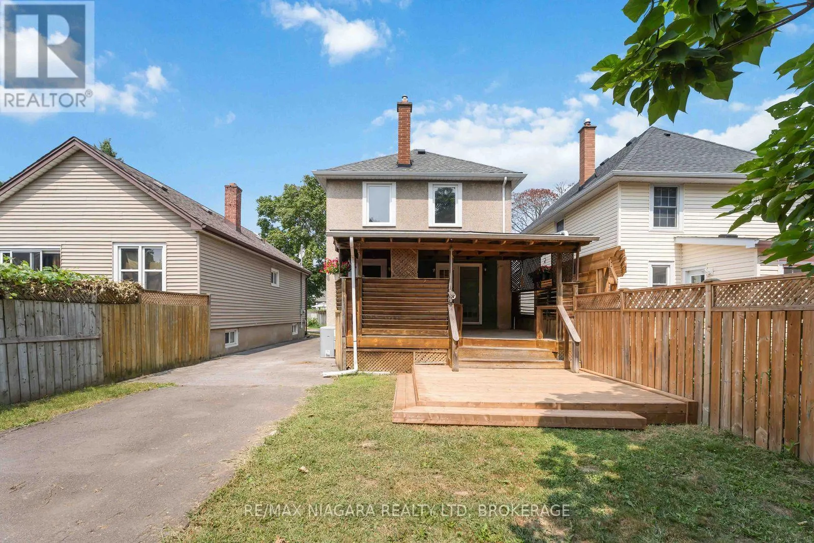 8 RUSSELL AVENUE