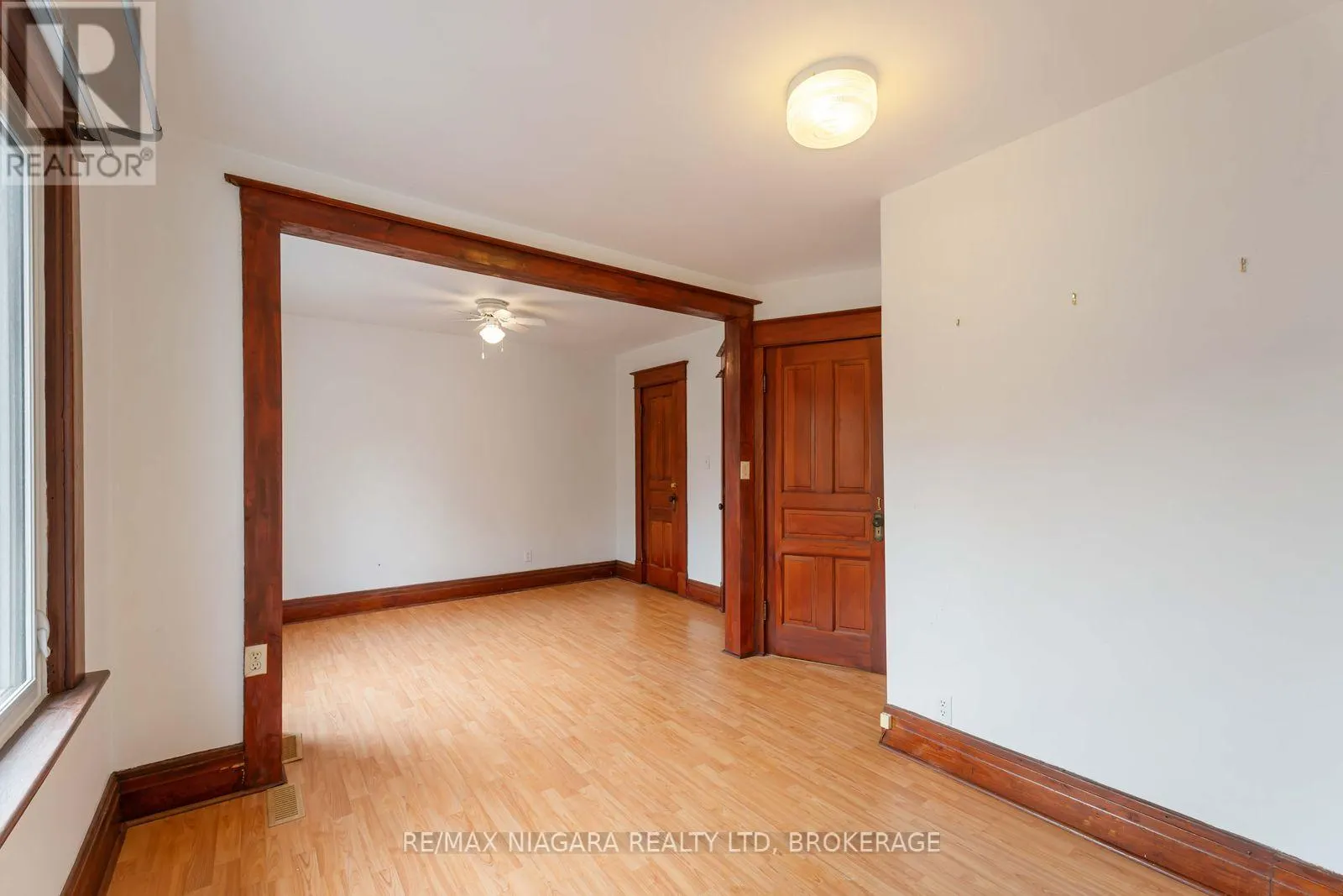 8 RUSSELL AVENUE