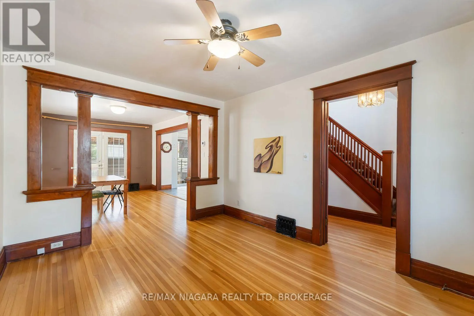 8 RUSSELL AVENUE