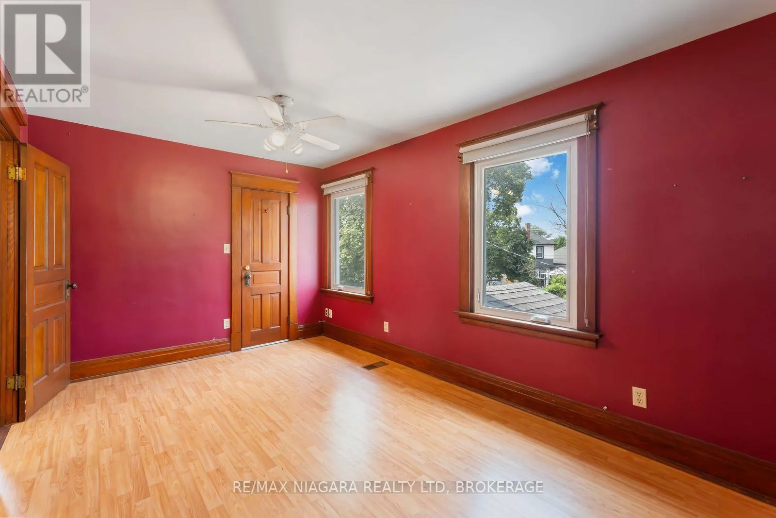 8 RUSSELL AVENUE