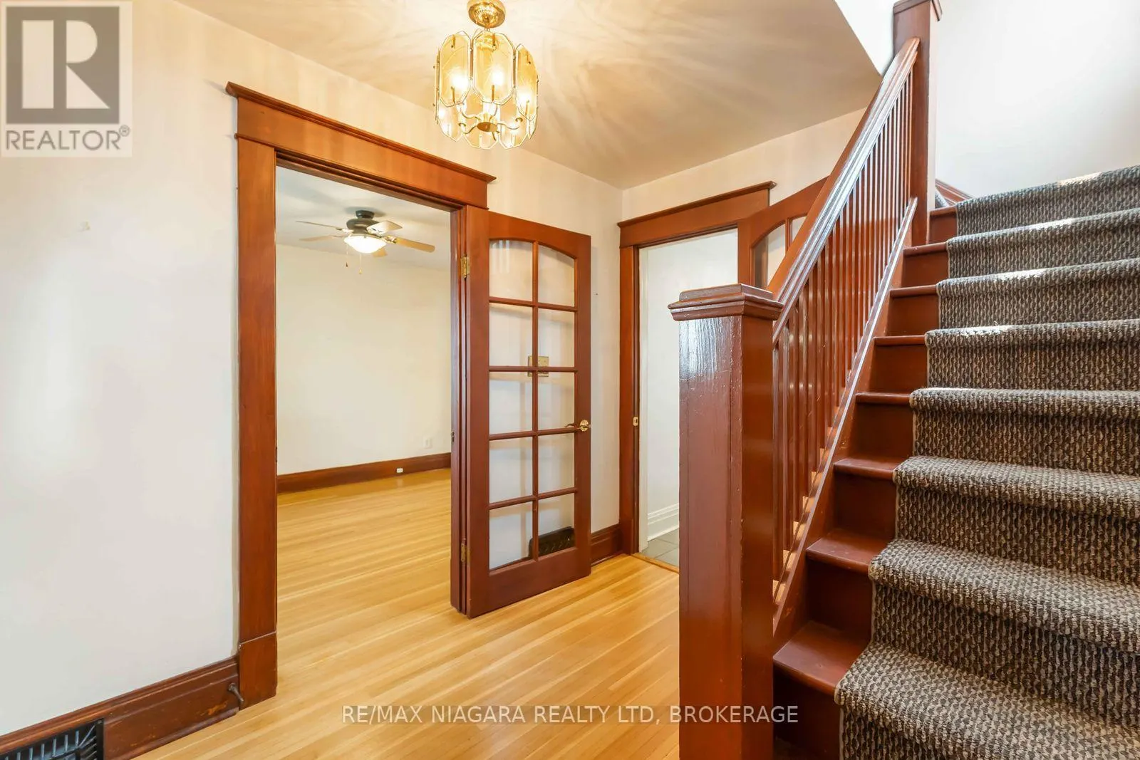 8 RUSSELL AVENUE