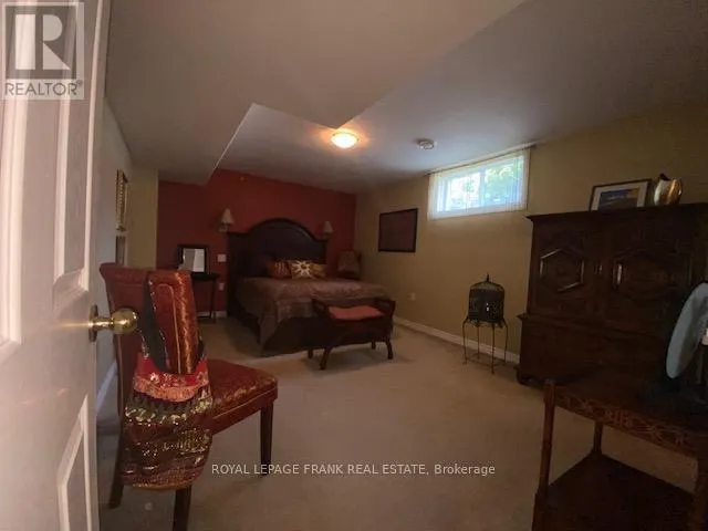 15A GROSS STREET