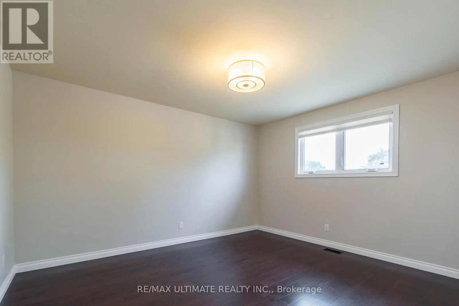 34 BRIARWOOD CRES CRESCENT