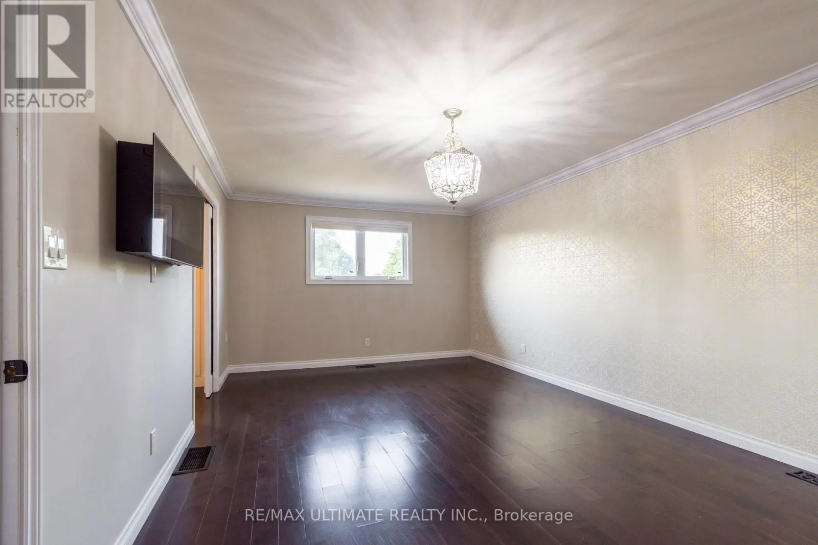 34 BRIARWOOD CRES CRESCENT