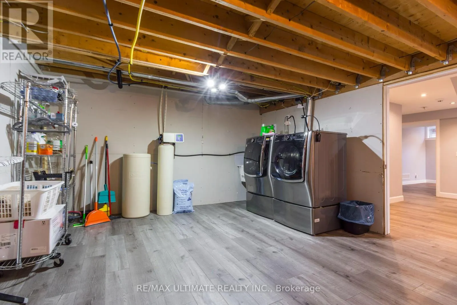 34 BRIARWOOD CRES CRESCENT