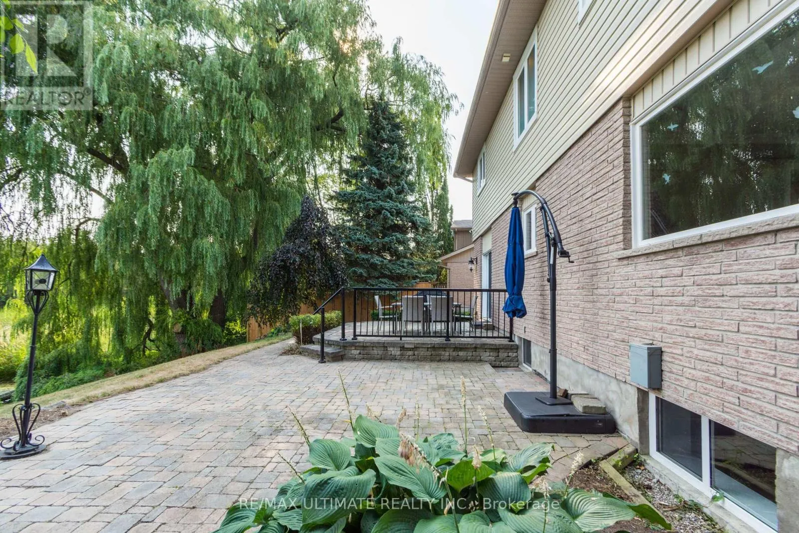 34 BRIARWOOD CRES CRESCENT