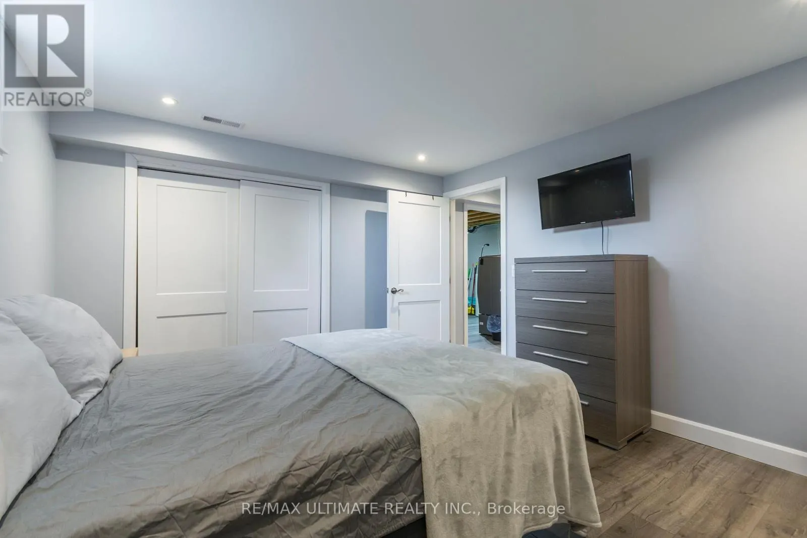 34 BRIARWOOD CRES CRESCENT