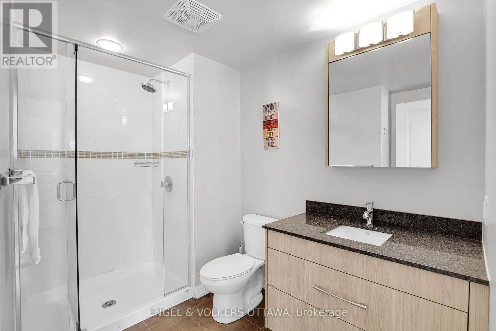 202 - 195 BESSERER STREET