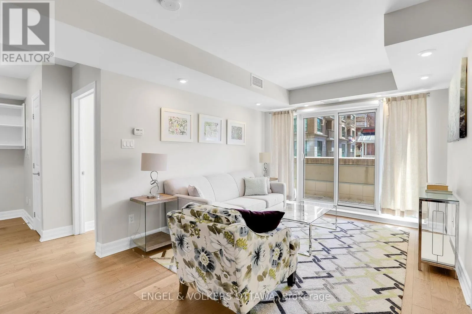 202 - 195 BESSERER STREET