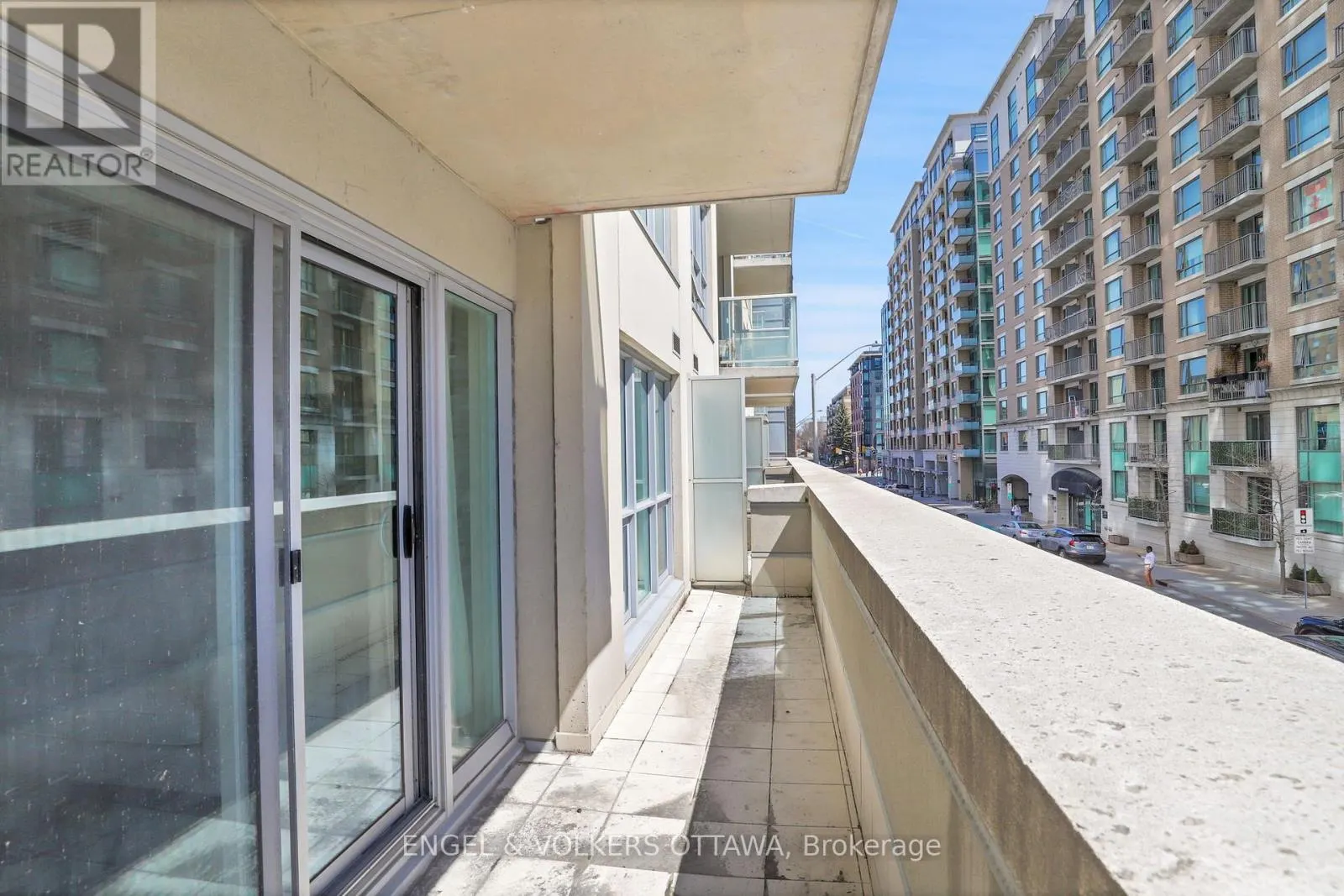 202 - 195 BESSERER STREET