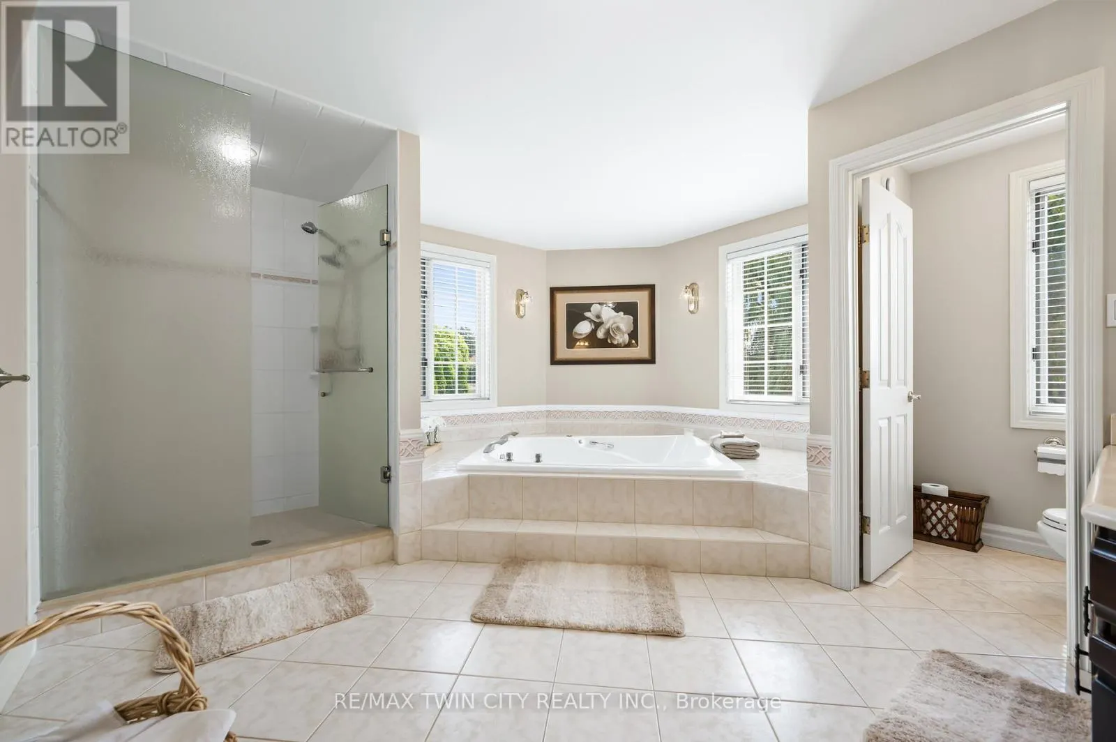 375 RIVER OAK PLACE