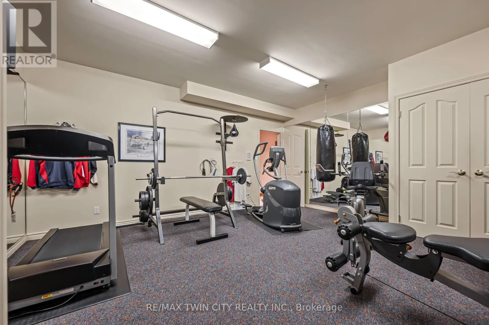375 RIVER OAK PLACE
