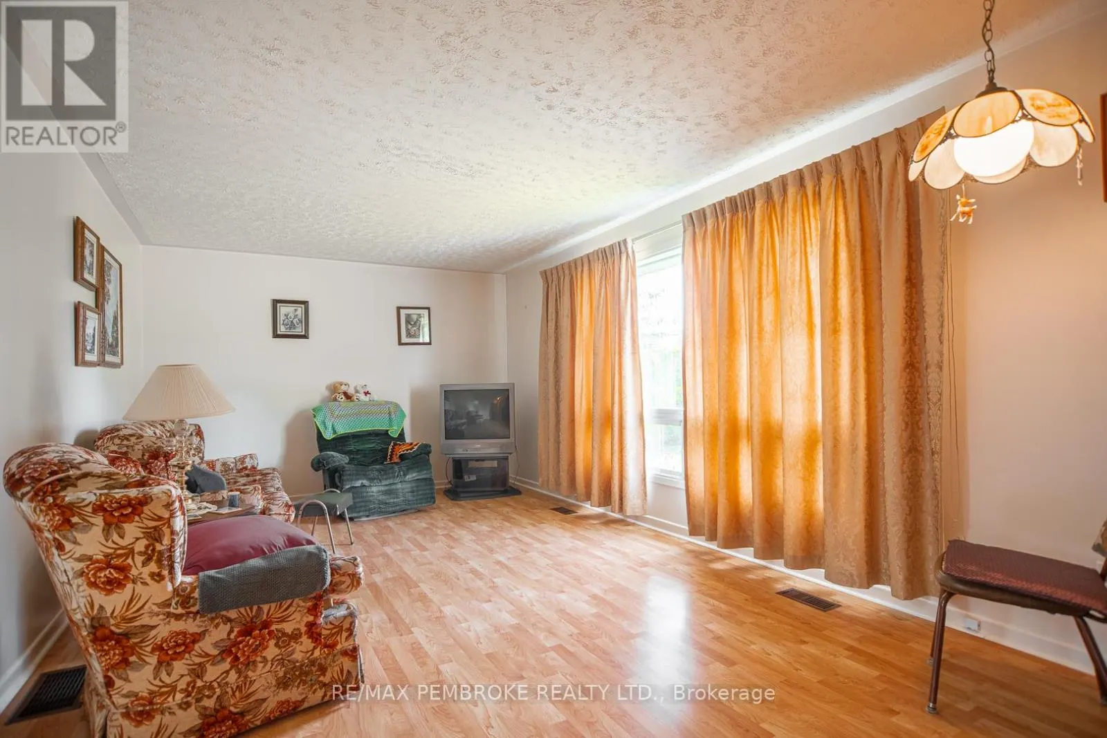 187 SANDY BEACH ROAD