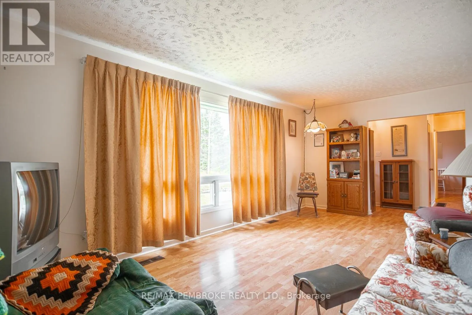187 SANDY BEACH ROAD