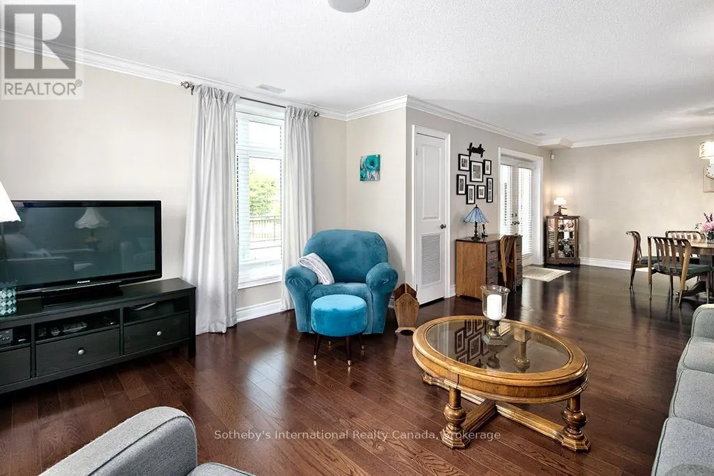 101 - 27 BEAVER STREET S, #101