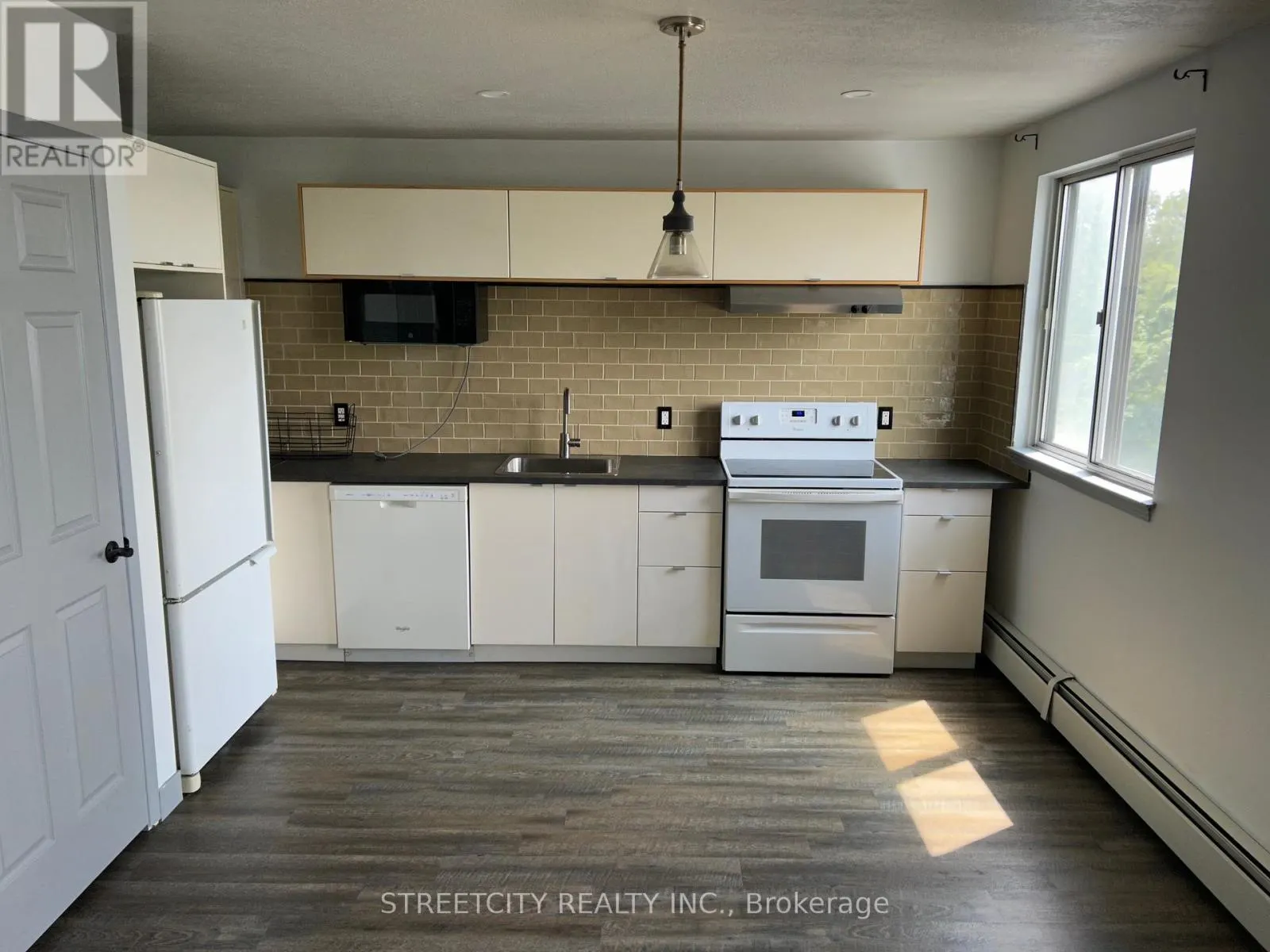 505 - 440 CENTRAL AVENUE, #505