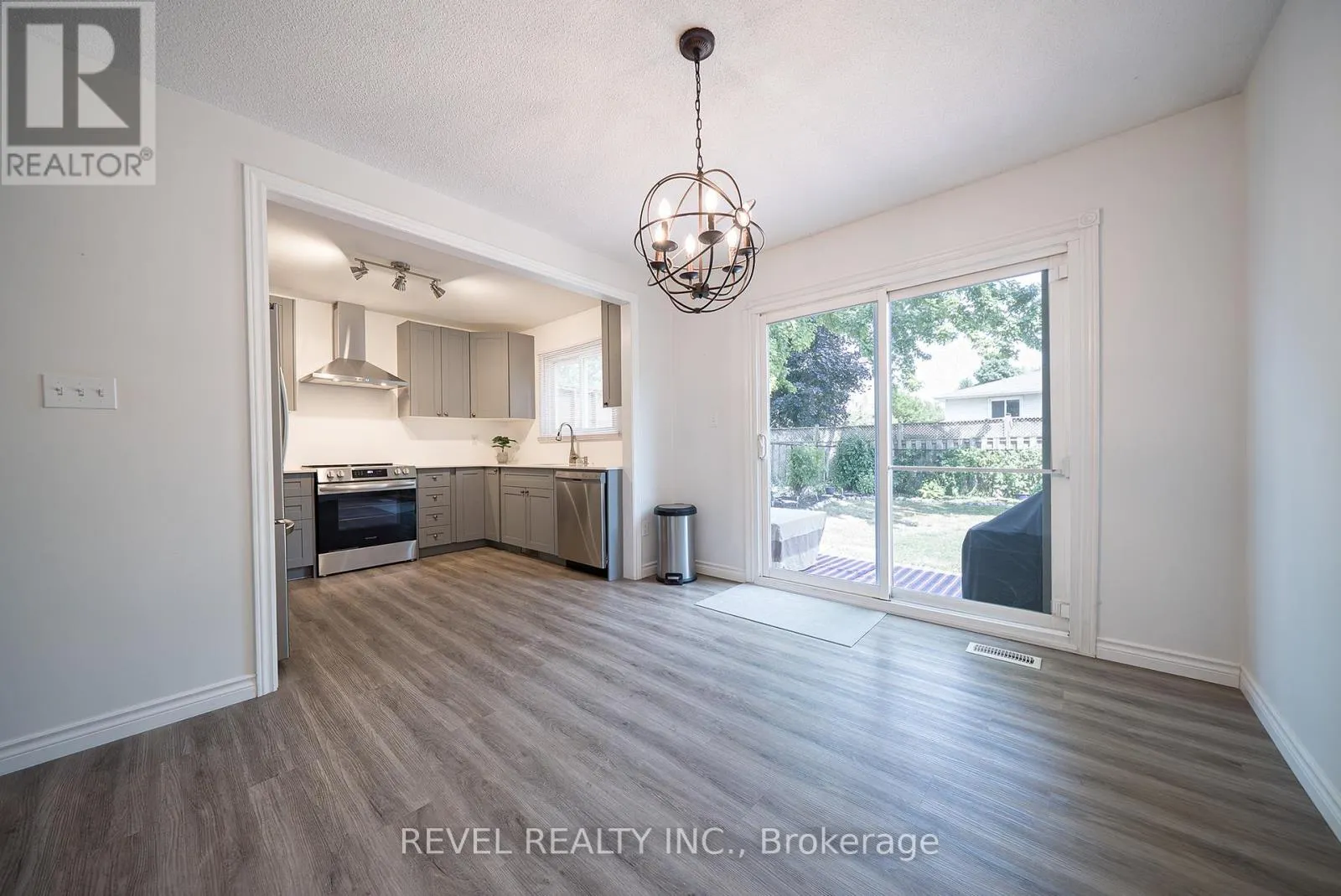 90 WHITE OWL CRESCENT