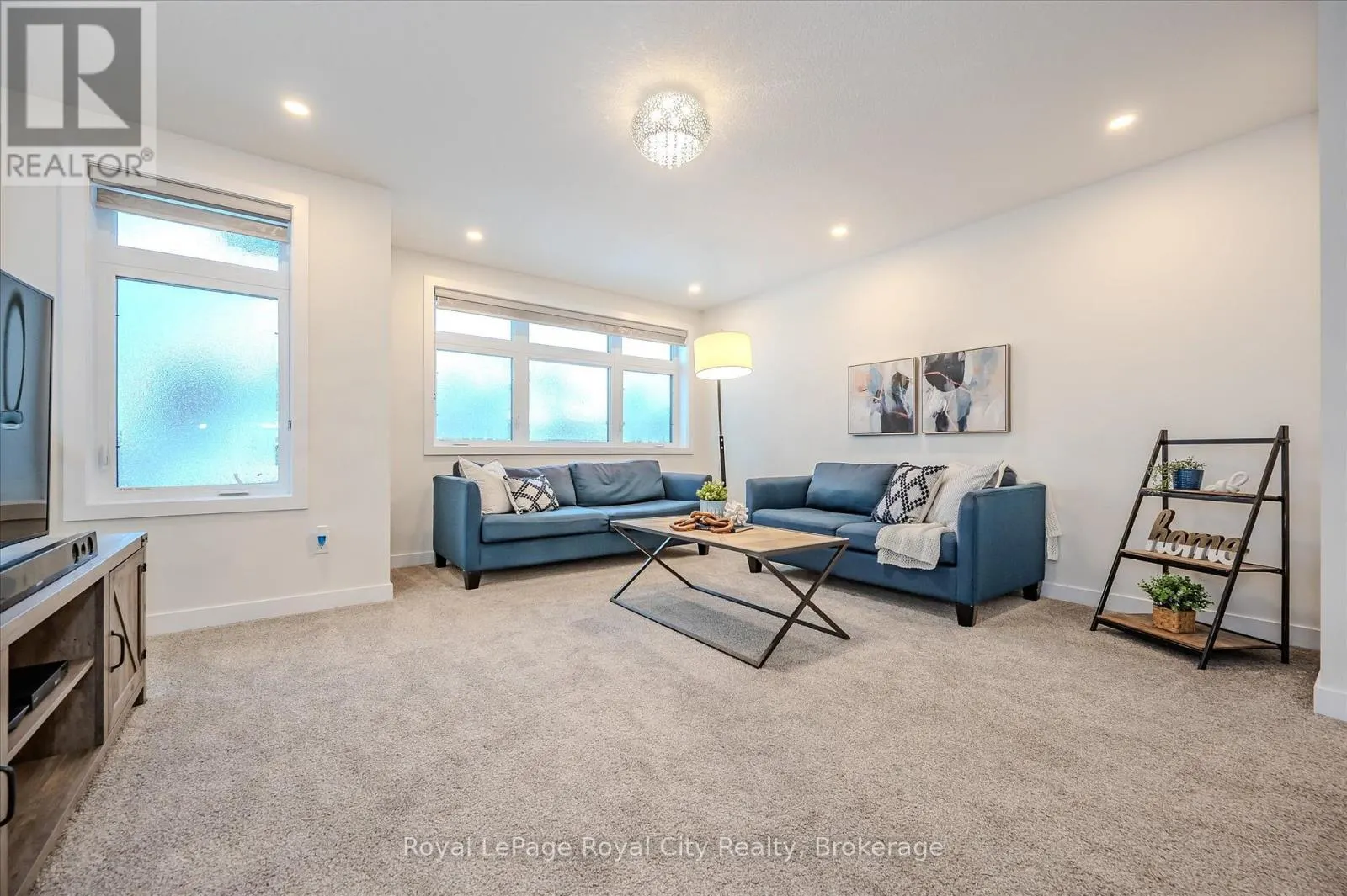 49 RYDER AVENUE