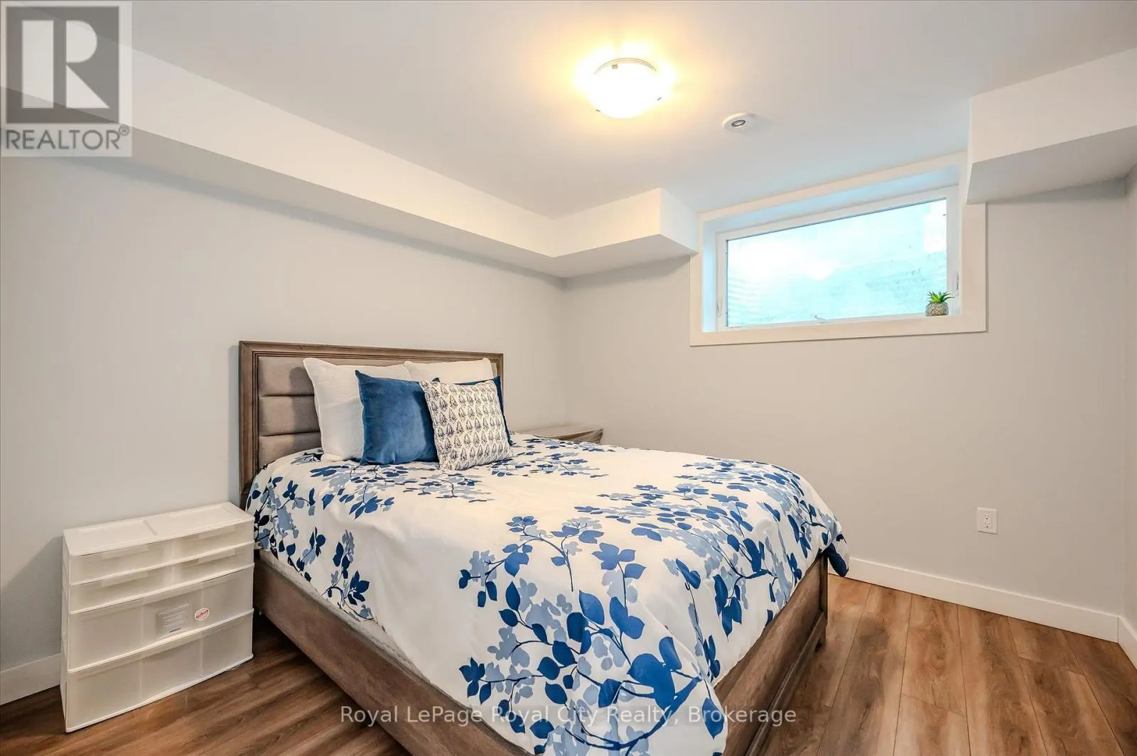 49 RYDER AVENUE