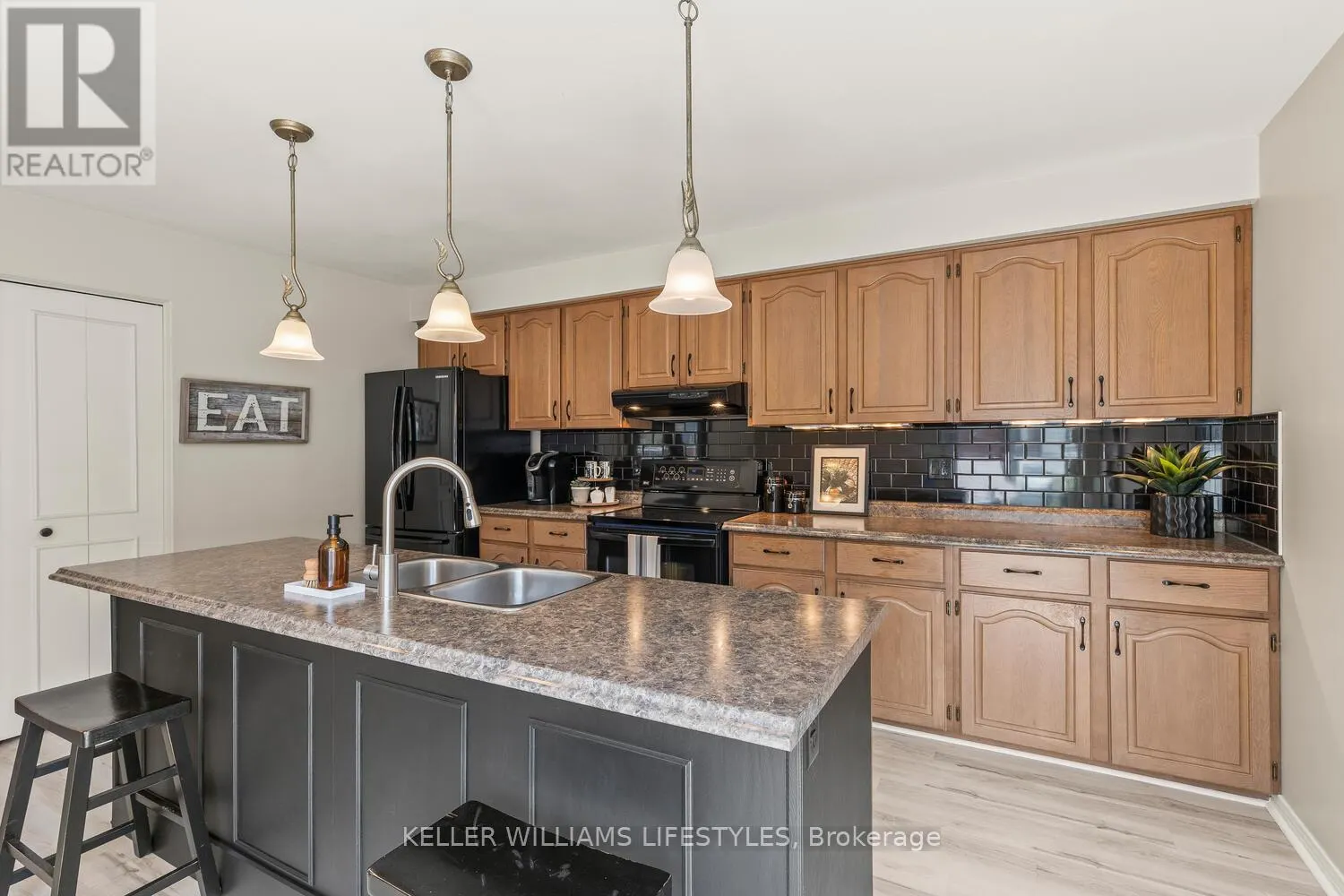 71 - 703 WINDERMERE ROAD, #71