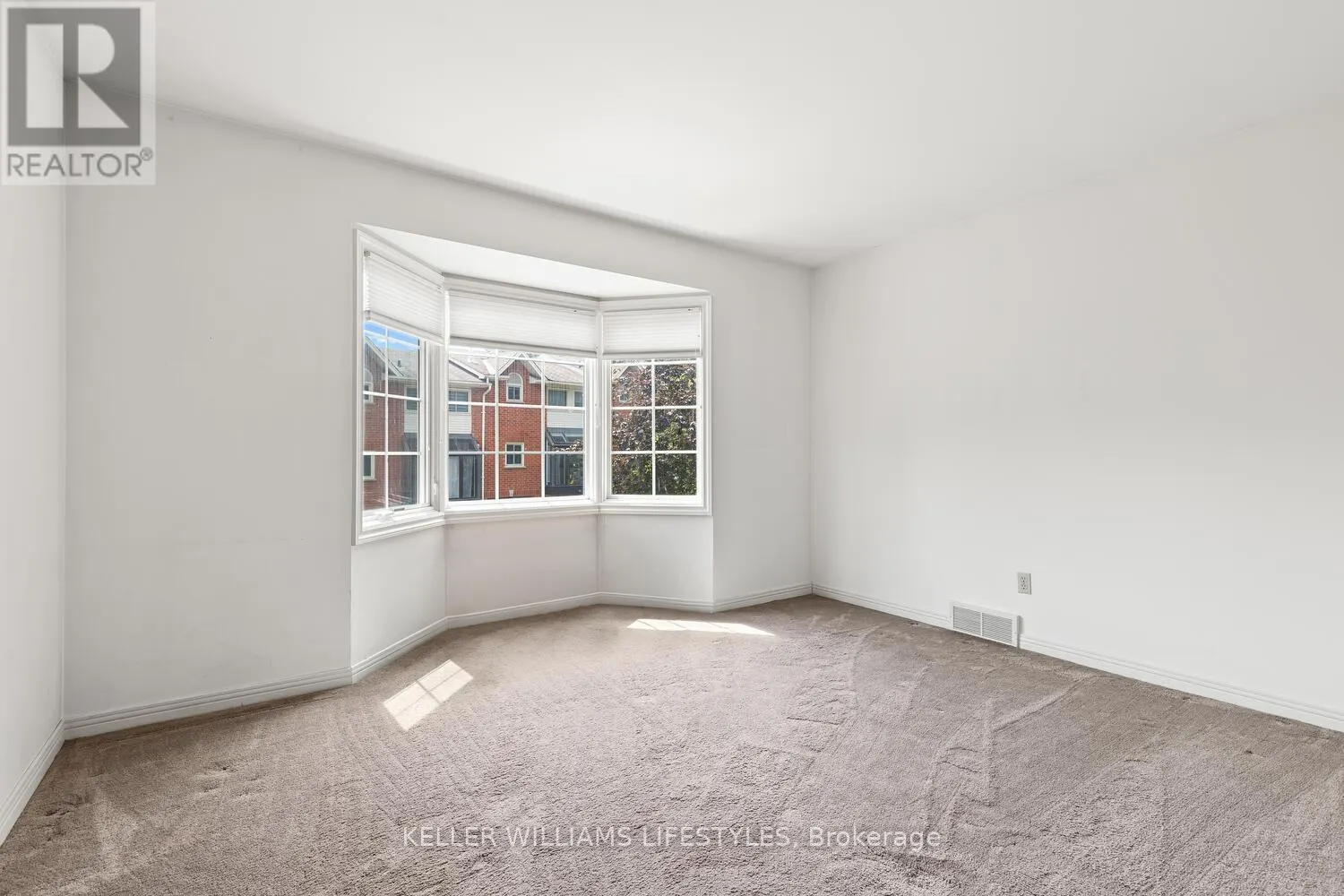 71 - 703 WINDERMERE ROAD, #71