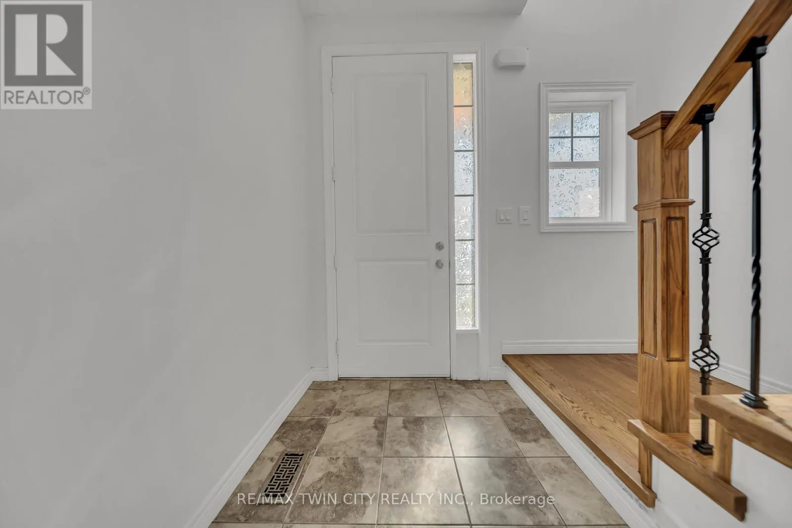 182 EDEN OAK TRAIL