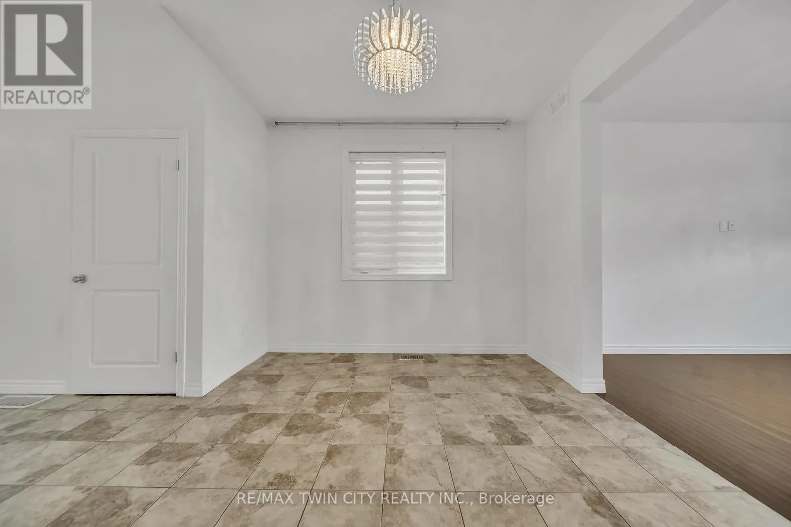 182 EDEN OAK TRAIL