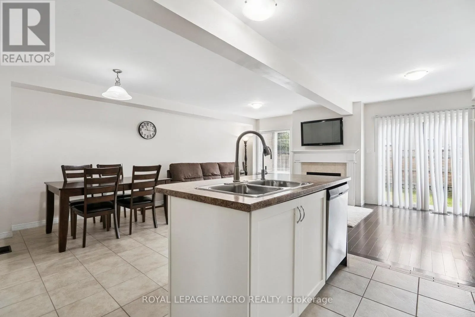 29 TRAFALGAR DRIVE