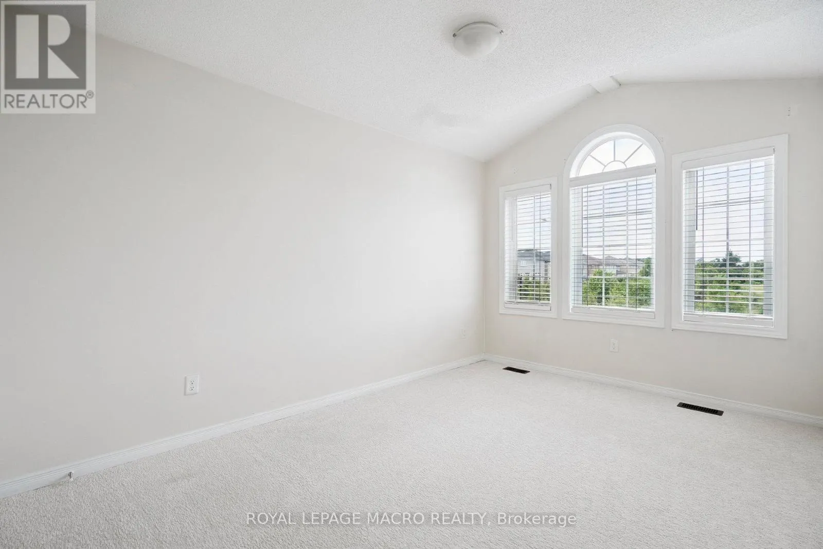 29 TRAFALGAR DRIVE