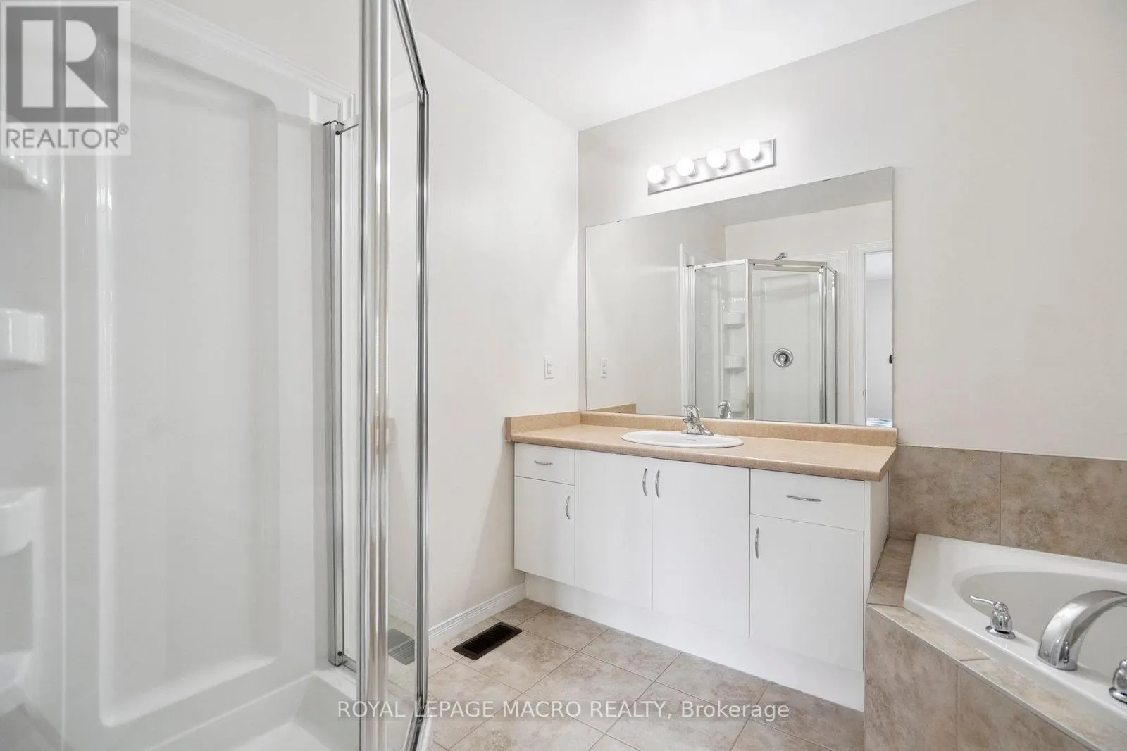 29 TRAFALGAR DRIVE