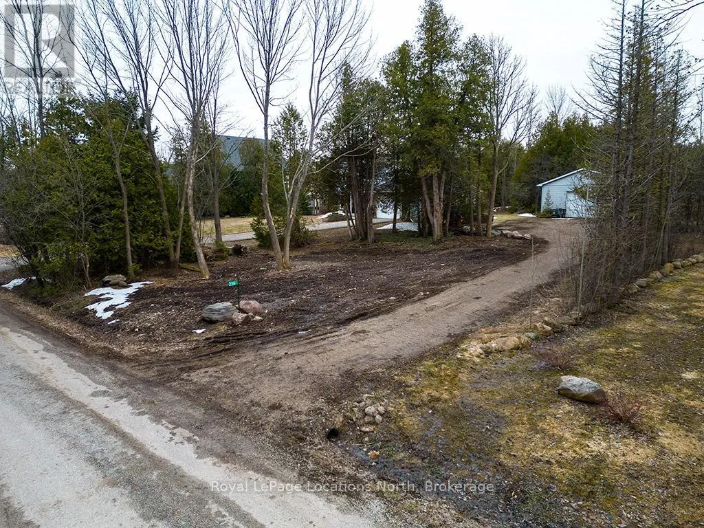236 LAKESHORE ROAD S