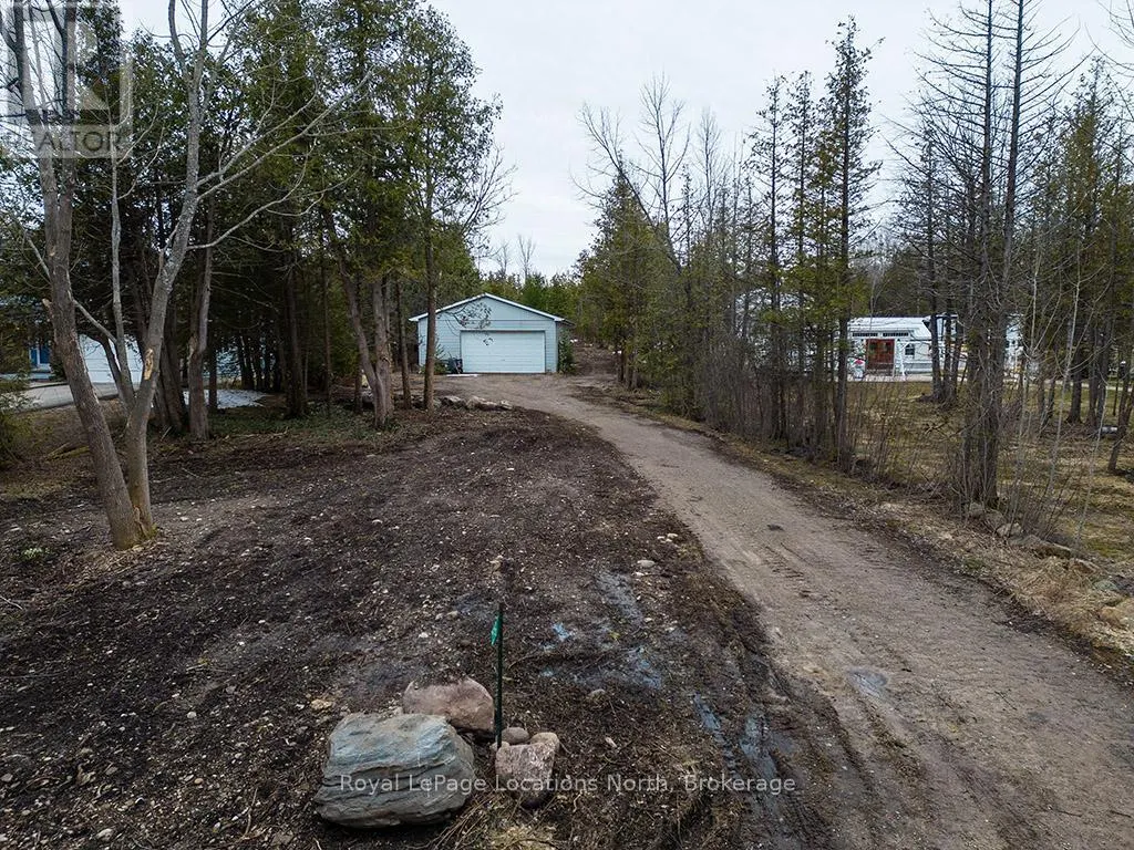 236 LAKESHORE ROAD S