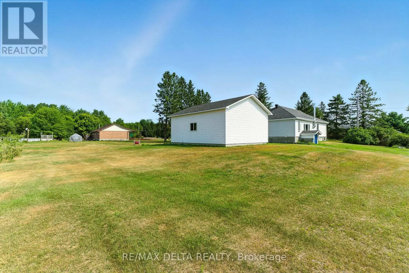 3560 DROUIN ROAD