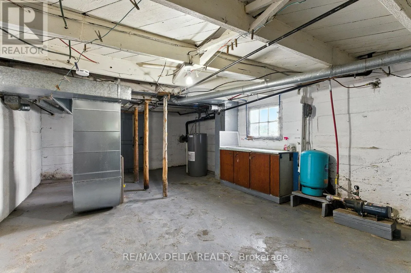 3560 DROUIN ROAD