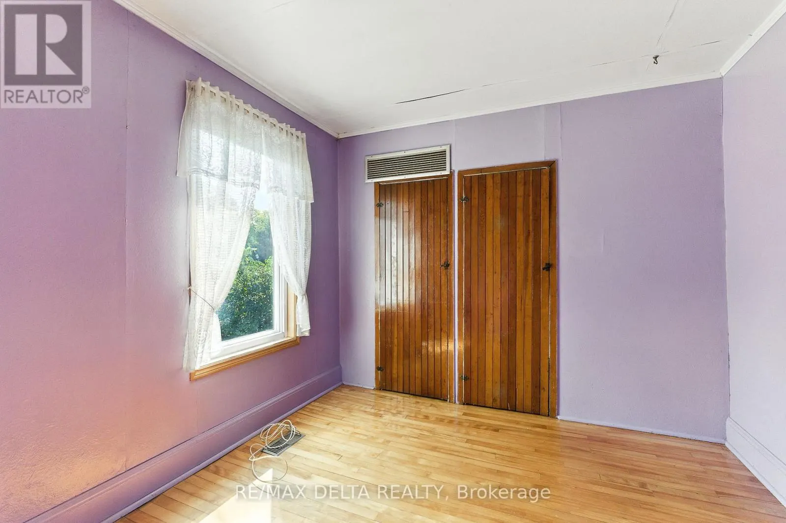3560 DROUIN ROAD