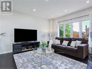 4 SLATER STREET